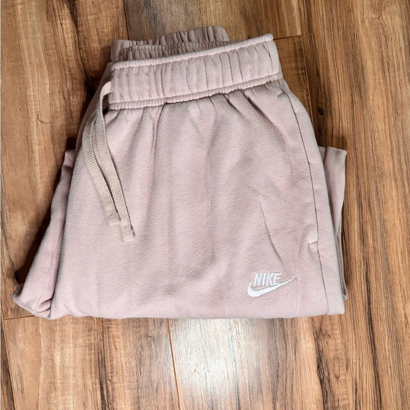 Nike Club Sportswear Fleece Dusty Light Pink Joggers Sweatpants small - Picture 1 of 5